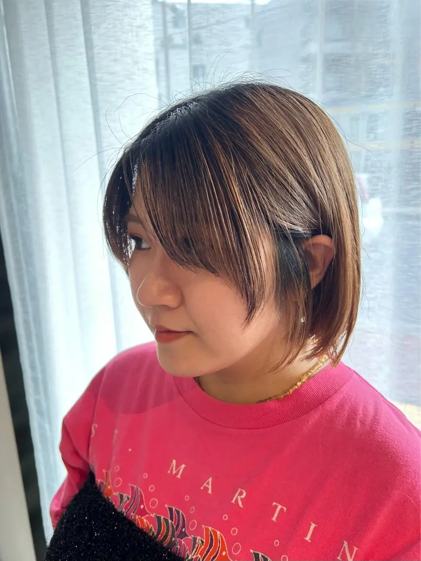 ミディアム ボブレイヤー ボブ 顔まわりレイヤー 顔周りカット レイヤーカット Romy まるのヘアスタイル