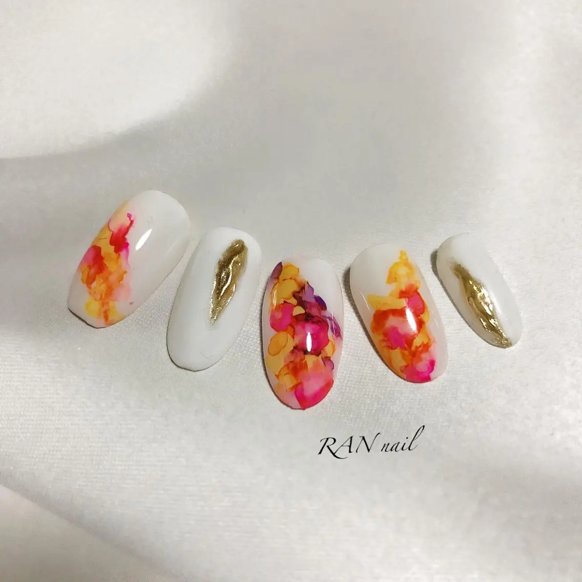 ネイル フラワーネイル フットネイル ミラーネイル ニュアンスネイル オフィスネイル ハンドネイル フットネイル RAN nailのネイルデザイン