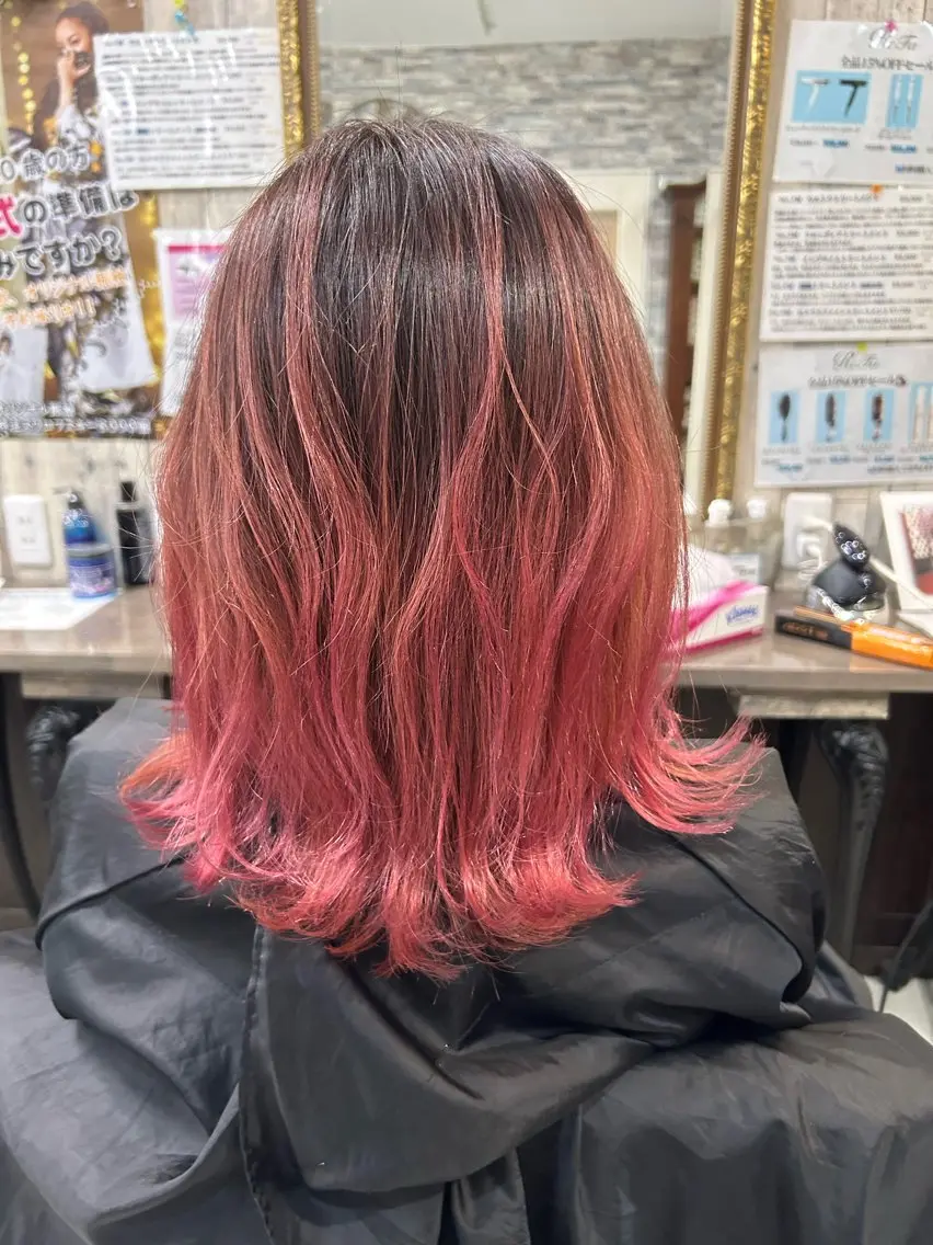 ミディアム カラー ヘアカラー ハイトーン Arphyのヘアスタイル