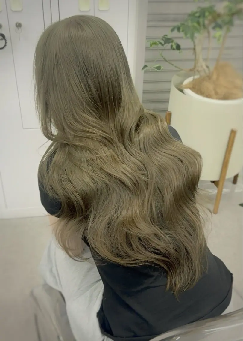 セミロング 長谷川 日南のヘアスタイル