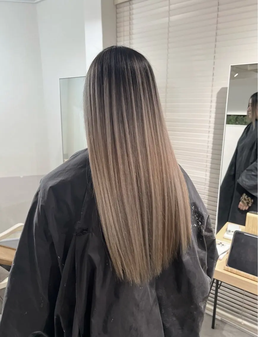 ロング カラー バレイヤージュ ベージュカラー レイヤーカット 指名数No.1 /NAOYAのヘアスタイル