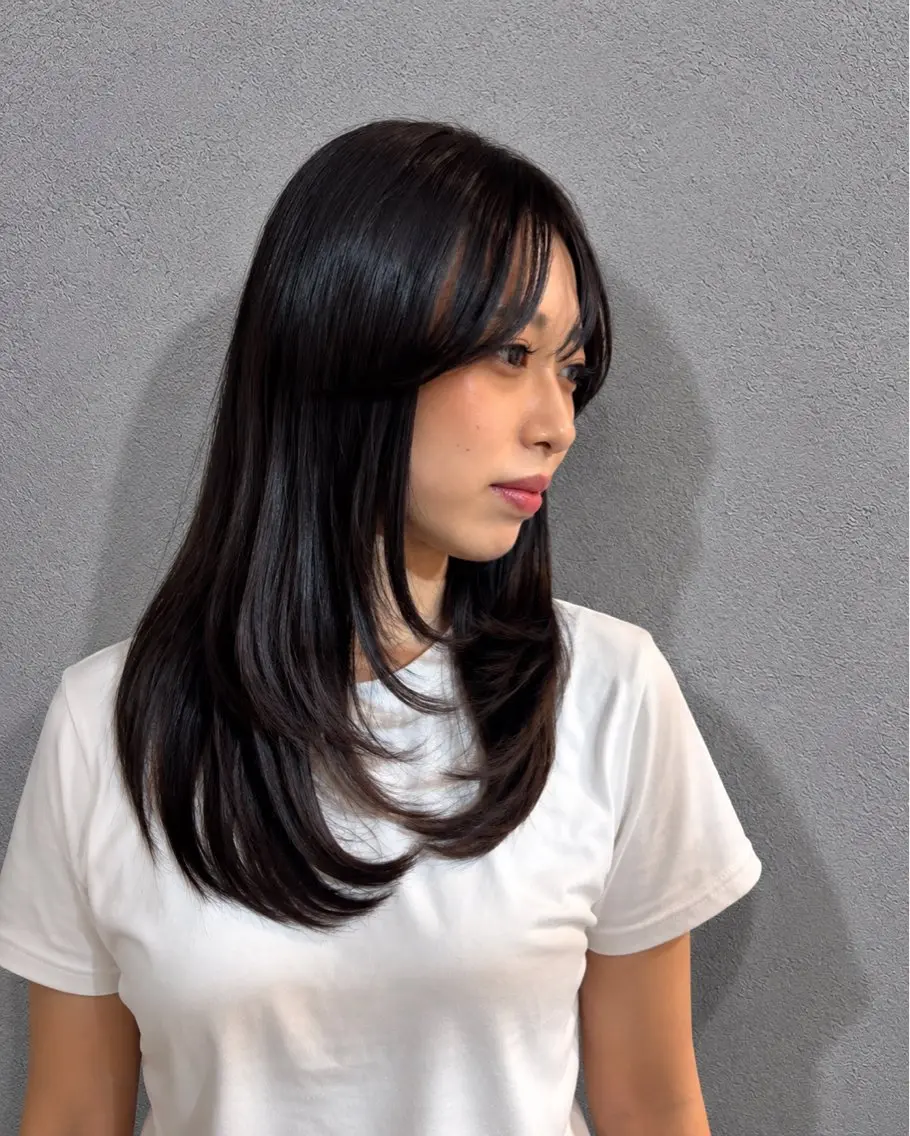セミロング 顔周りカット レイヤーカット カット トリートメント 髪質改善×韓国風/小 顔レイヤー/早瀬櫻子のヘアスタイル