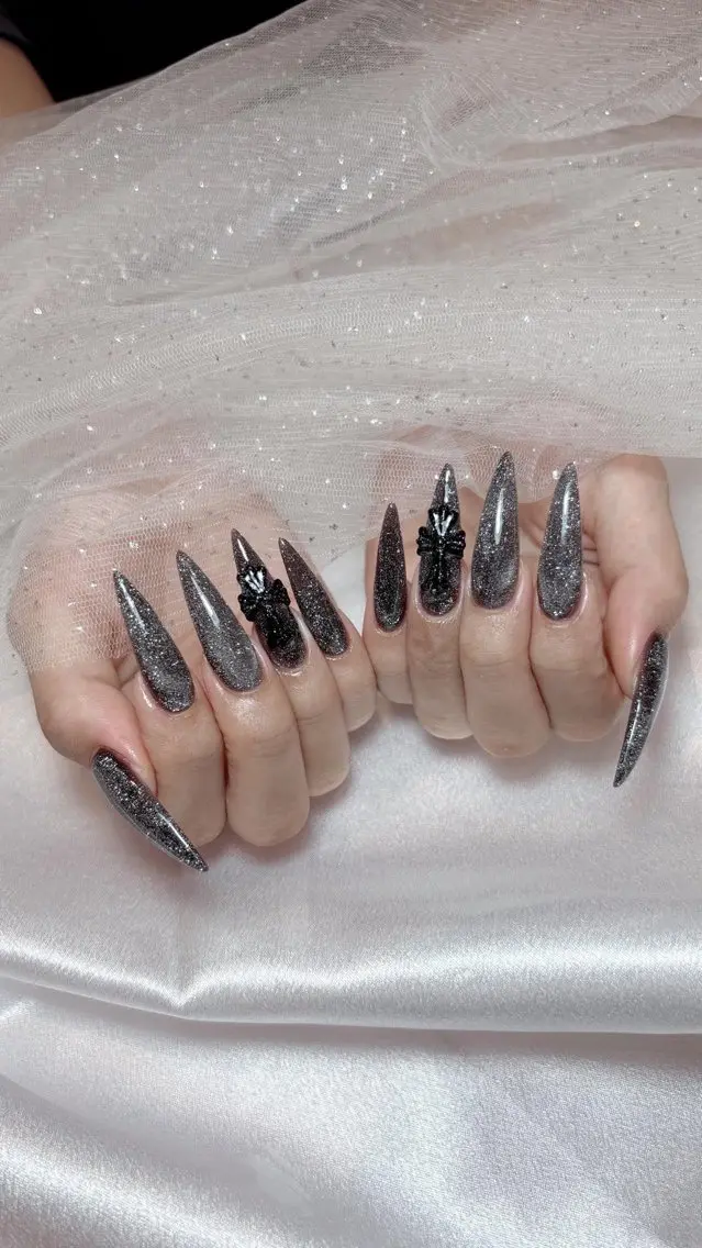 ネイル アートネイル ジェルネイル 韓国ネイル ニュアンスネイル ワンカラーネイル ハンドネイル Queen Nail Salonのネイルデザイン