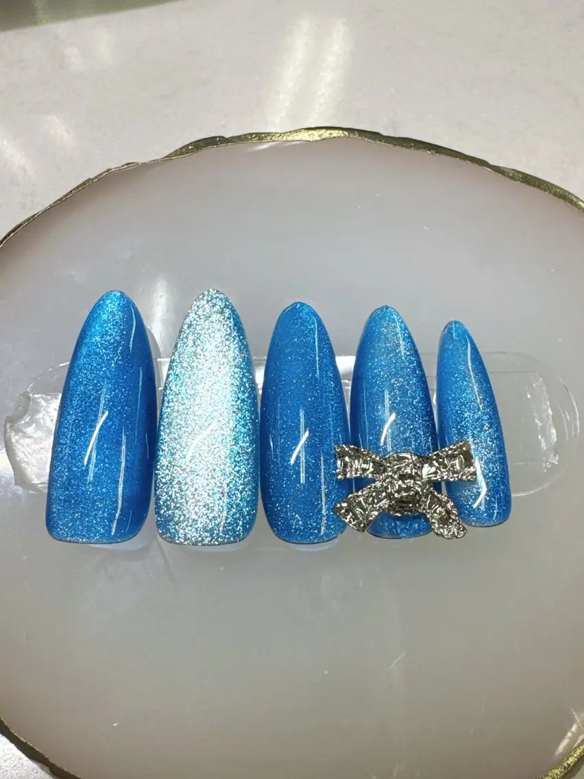 ネイル ボルドー ドット フットネイル フレンチネイル ジェルネイル ハンドネイル Queeens nailのネイルデザイン