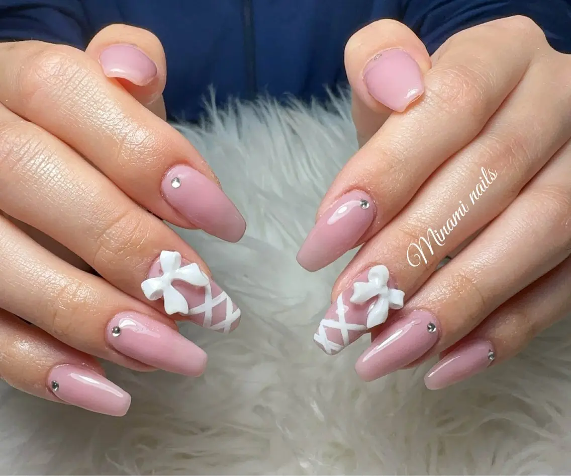 ネイル アートネイル オーロラネイル ガーリー キラキラネイル 韓国ネイル ハンドネイル Minami Nailsのネイルデザイン