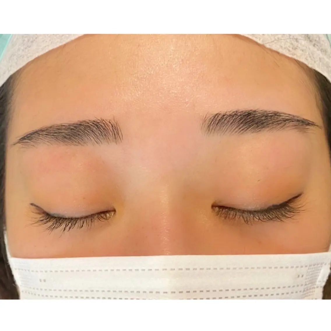 アイブロウ ワックス脱毛 眉カット 巻ける縮毛矯正/ 堺 健人のヘアスタイル