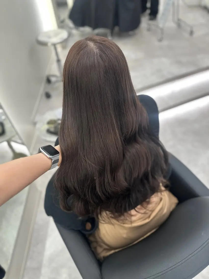 ロング カラー ブラウンカラー ダークブラウン カット ヘアカラー 縮毛矯正/艶カラー /髪質改善/なんばのヘアスタイル