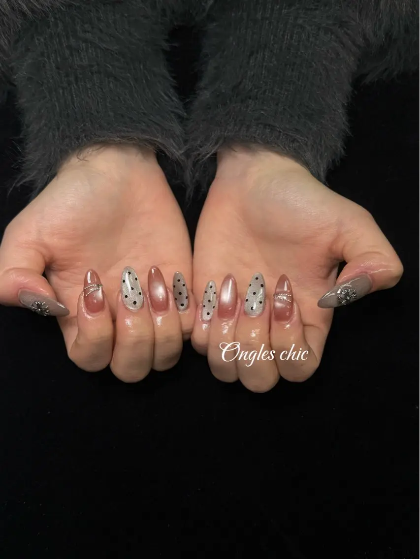 ネイル ハンドネイル ongles chicのネイルデザイン