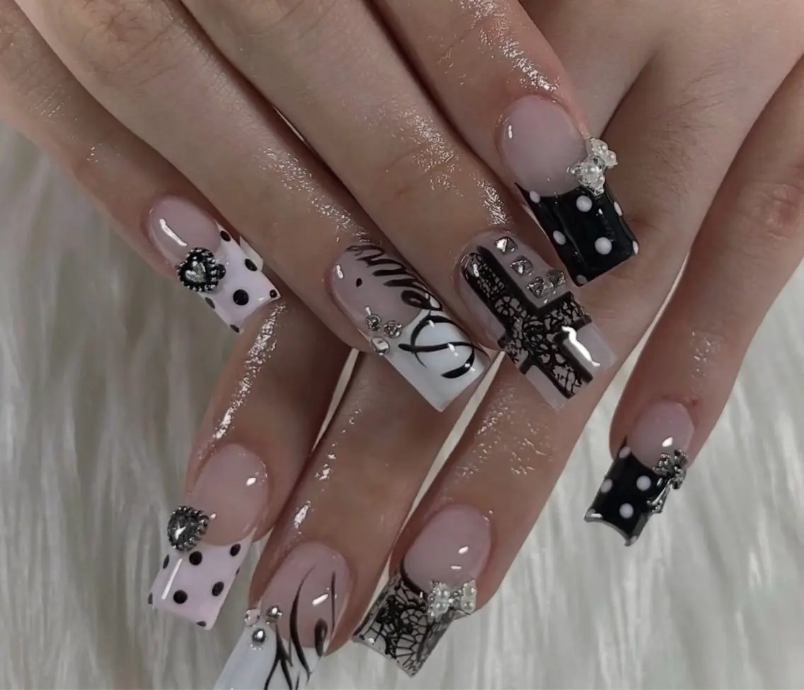 ネイル ハンドネイル WO MIAO💎のネイルデザイン