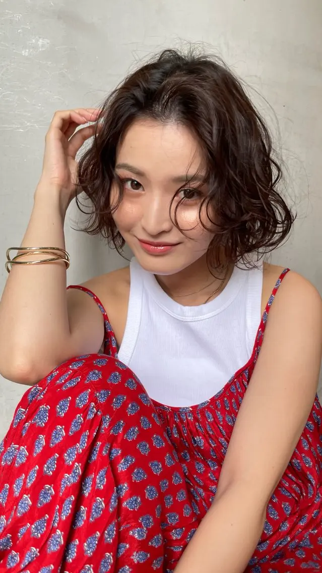 ミディアム パーマ カット ヘアカラー トリートメント 💖ボブ/縮毛矯正 顔周りレイヤー/ユイのヘアスタイル