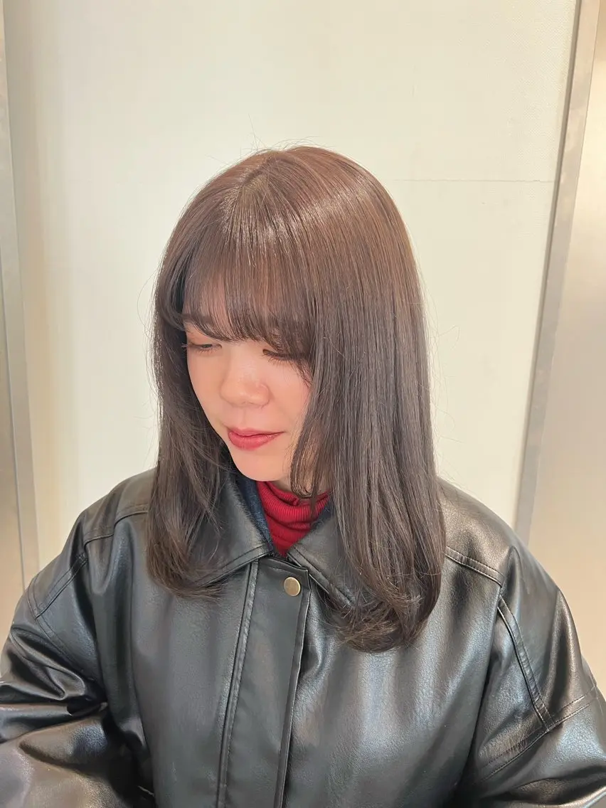 セミロング カラー ヘアカラー ミディアムレイヤー/ 艶カラー🎀　emiのヘアスタイル