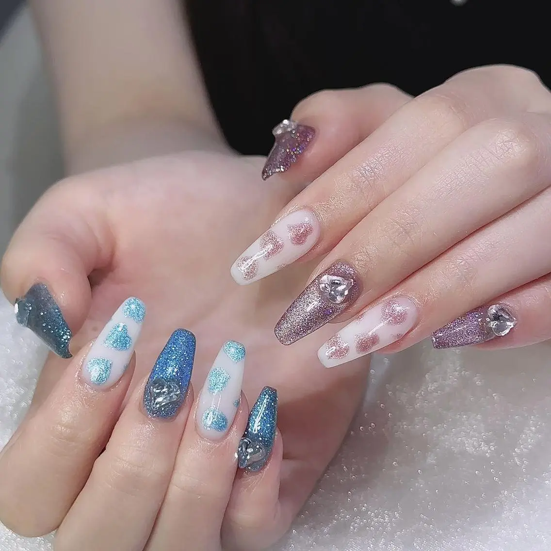 ネイル ハンドネイル Queen‘s なんのネイルデザイン