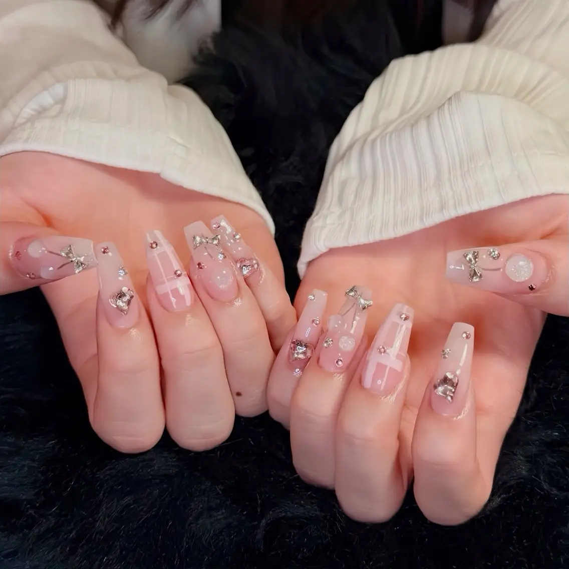 ネイル オーロラネイル 長さ出し フラッシュネイル フレンチネイル ジェルネイル ハンドネイル ハンドケア CiCi NailSalonのネイルデザイン