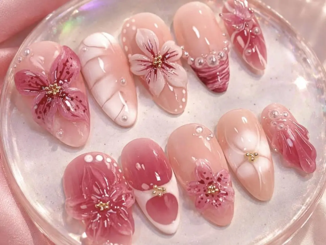 ネイル ブルー 長さ出し フラワーネイル キラキラネイル 韓国ネイル ハンドネイル Umee Nailのネイルデザイン