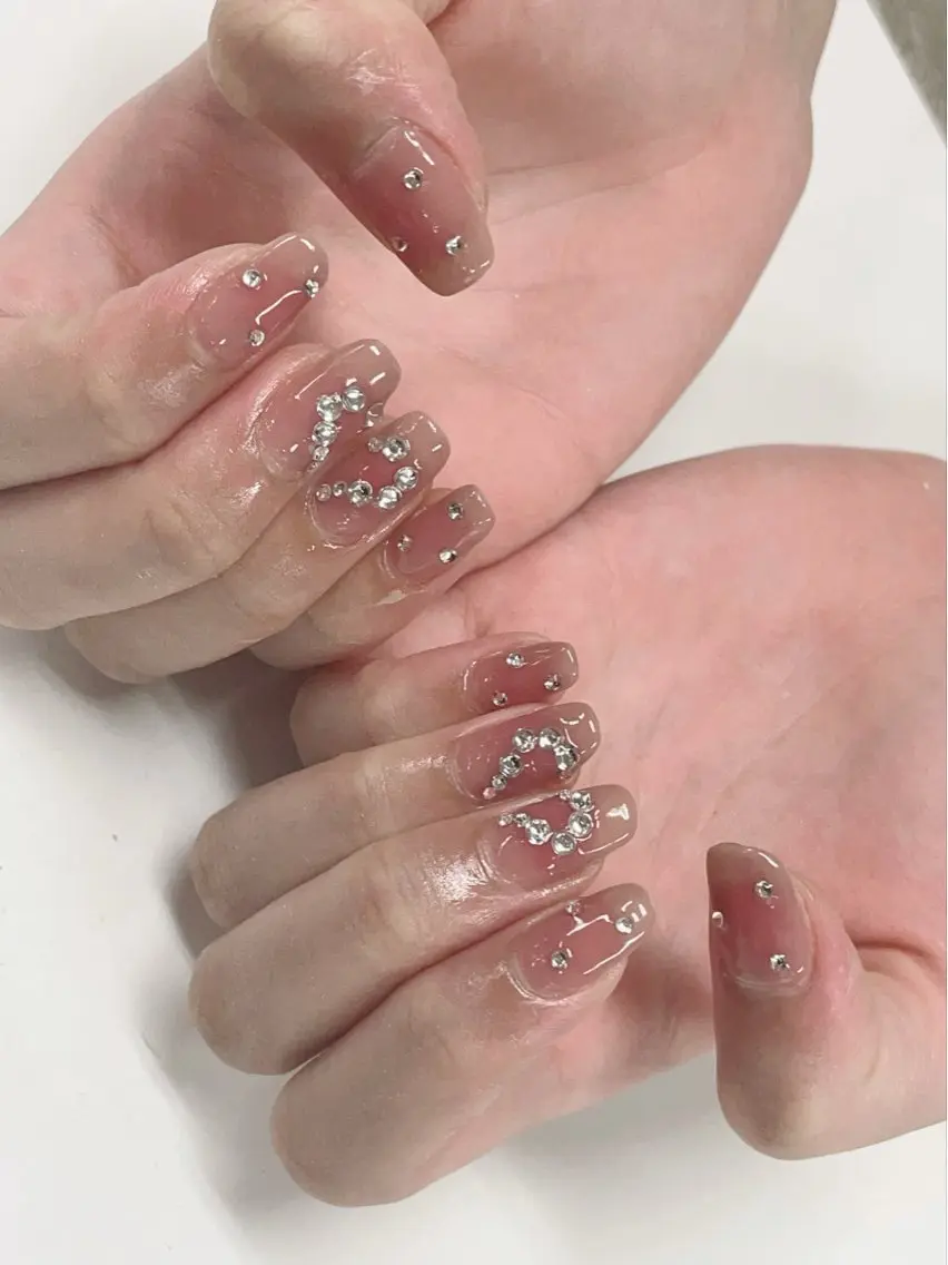 ネイル アートネイル チークネイル ストーンネイル ワンホンネイル clear yayoiのネイルデザイン