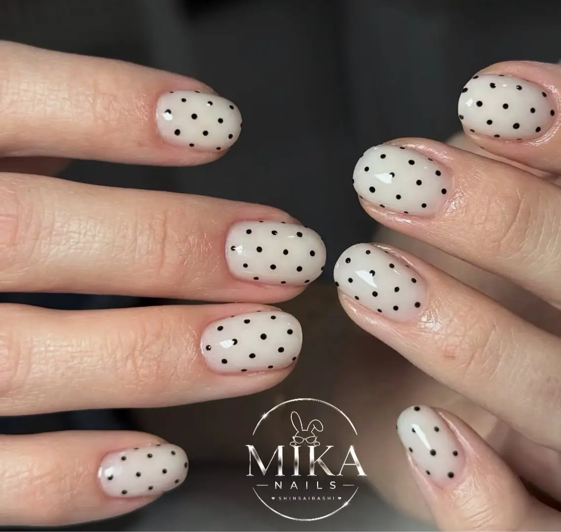 ネイル ハート キラキラネイル 韓国ネイル ロングネイル マグネットネイル ハンドネイル ちみ＿Mika Nails 心斎橋のネイルデザイン