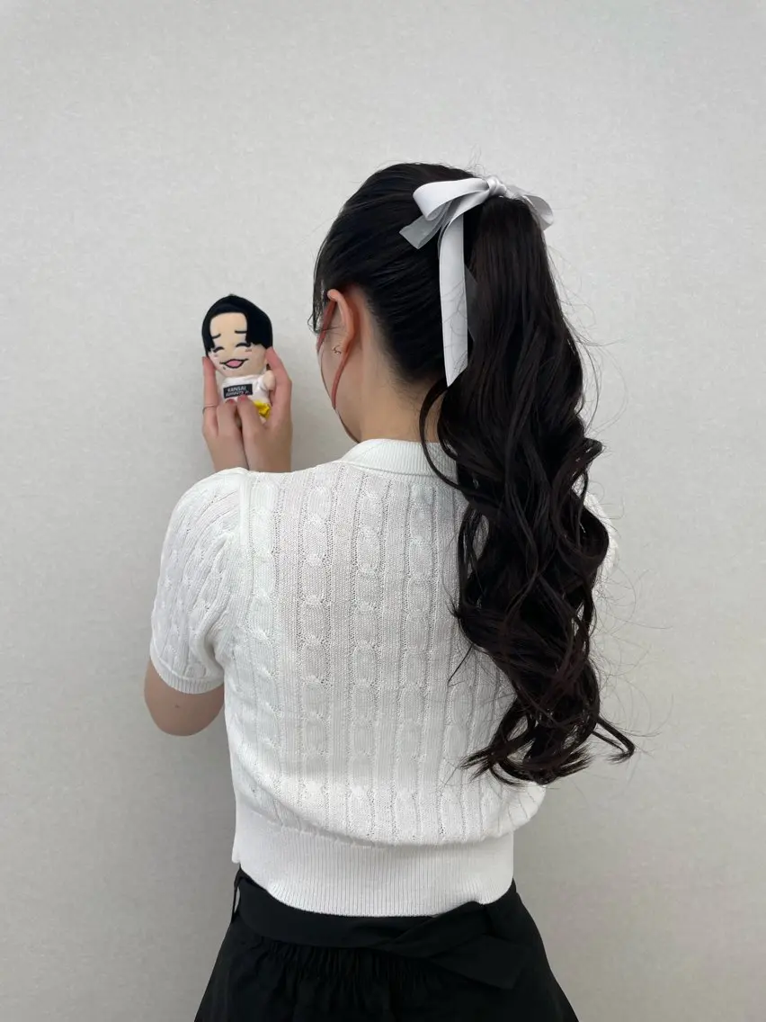 ロング ヘアアレンジ ポニーテール CARELLY Rukaのマツエク・マツパデザイン