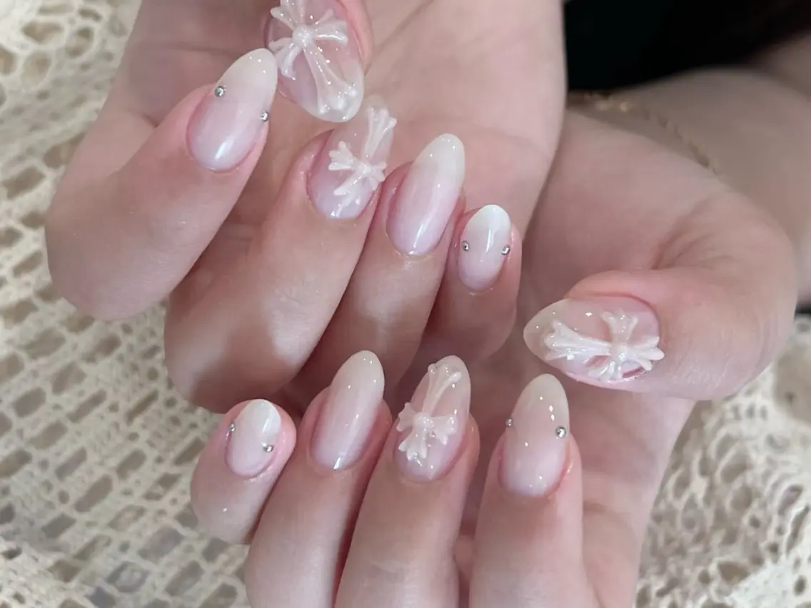 ネイル ジェルネイル 韓国ネイル ソフトジェル ストーンネイル ハンドネイル Tongtong Nail Salonのネイルデザイン