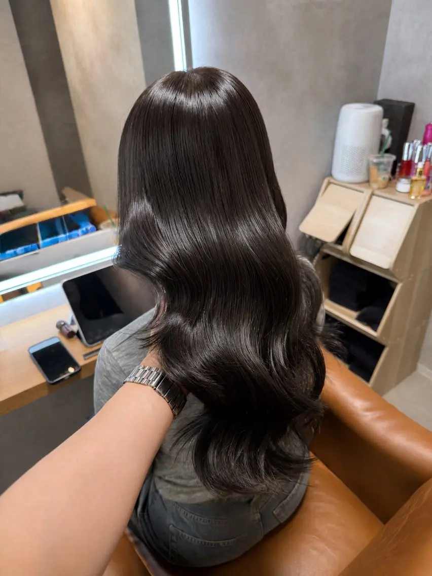 ロング カラー ヘアアレンジ カット ヘアカラー トリートメント ヘアセット レイヤー×透明感カラ ーHAYATOのヘアスタイル
