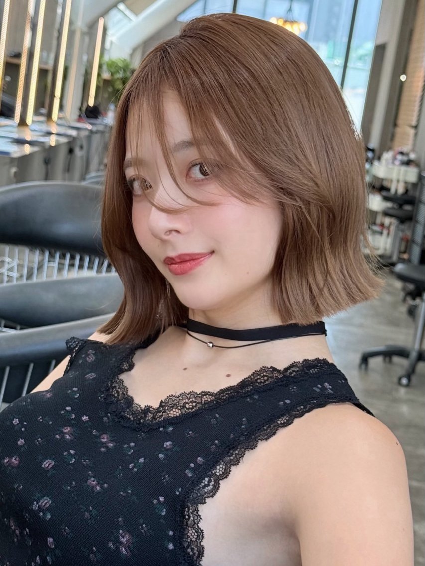 ショート カット ヒナ/ボブ ×ベージュ‎🤍のヘアスタイル