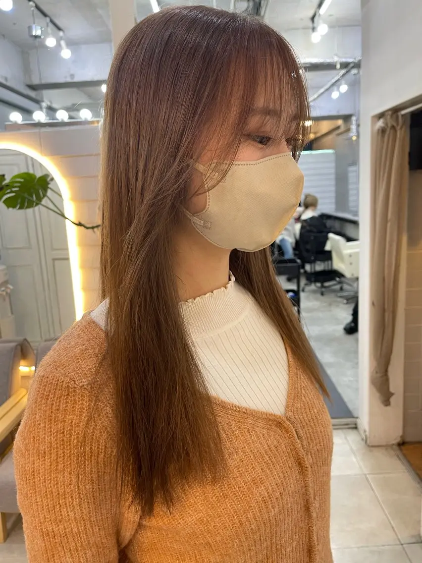 セミロング カラー ブリーチ ケアブリーチ デザインカラー ダブルカラー イヤリングカラー TATSUブリーチ/ ミルクティーベージュのヘアスタイル