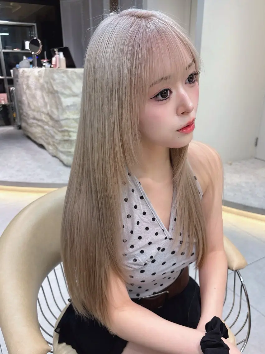 ロング カット ヘアカラー 福岡縮毛矯正✨️ ストレート 向井和輝のヘアスタイル