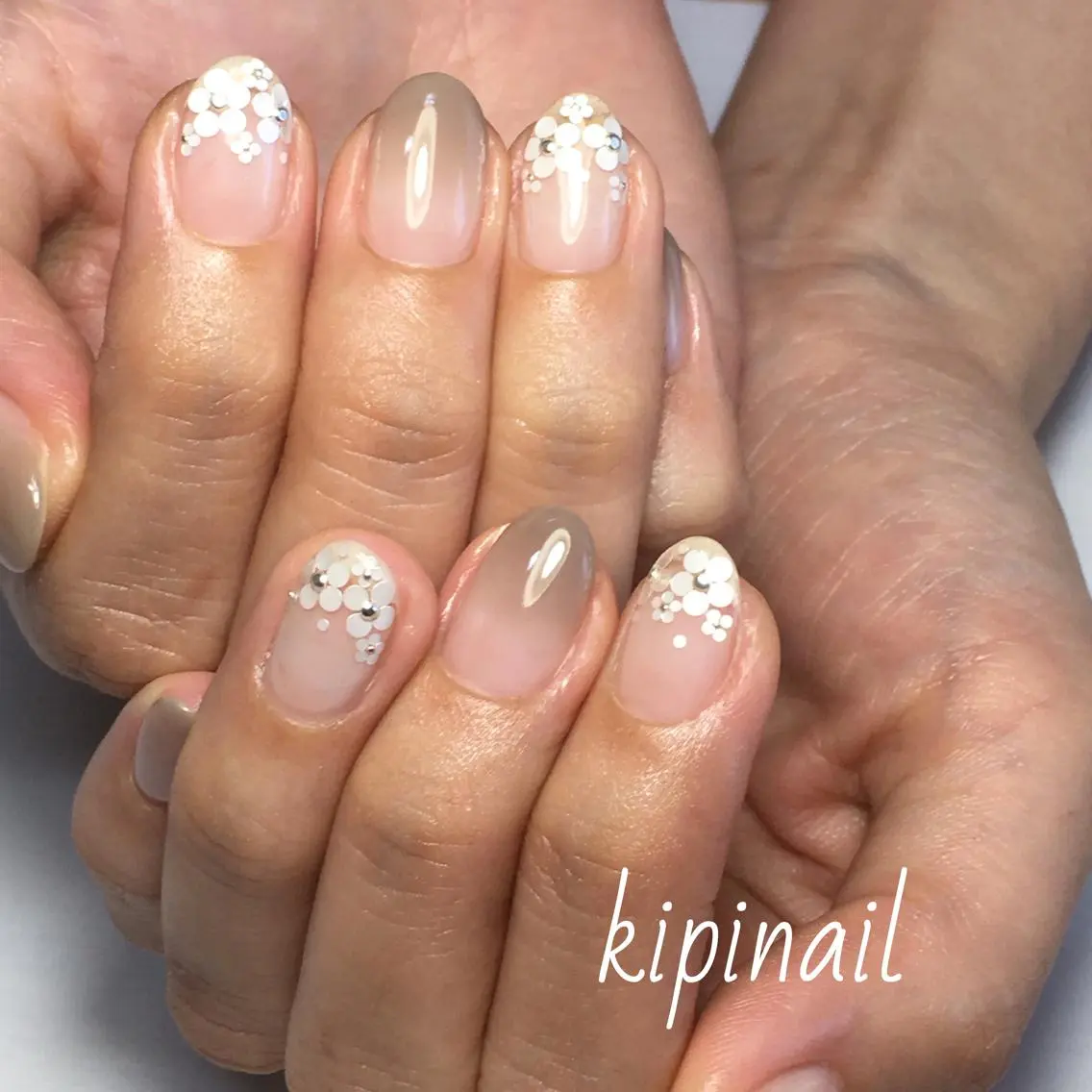 ネイル フラワーネイル ホログラムネイル kipinail 川﨑えりかのネイルデザイン