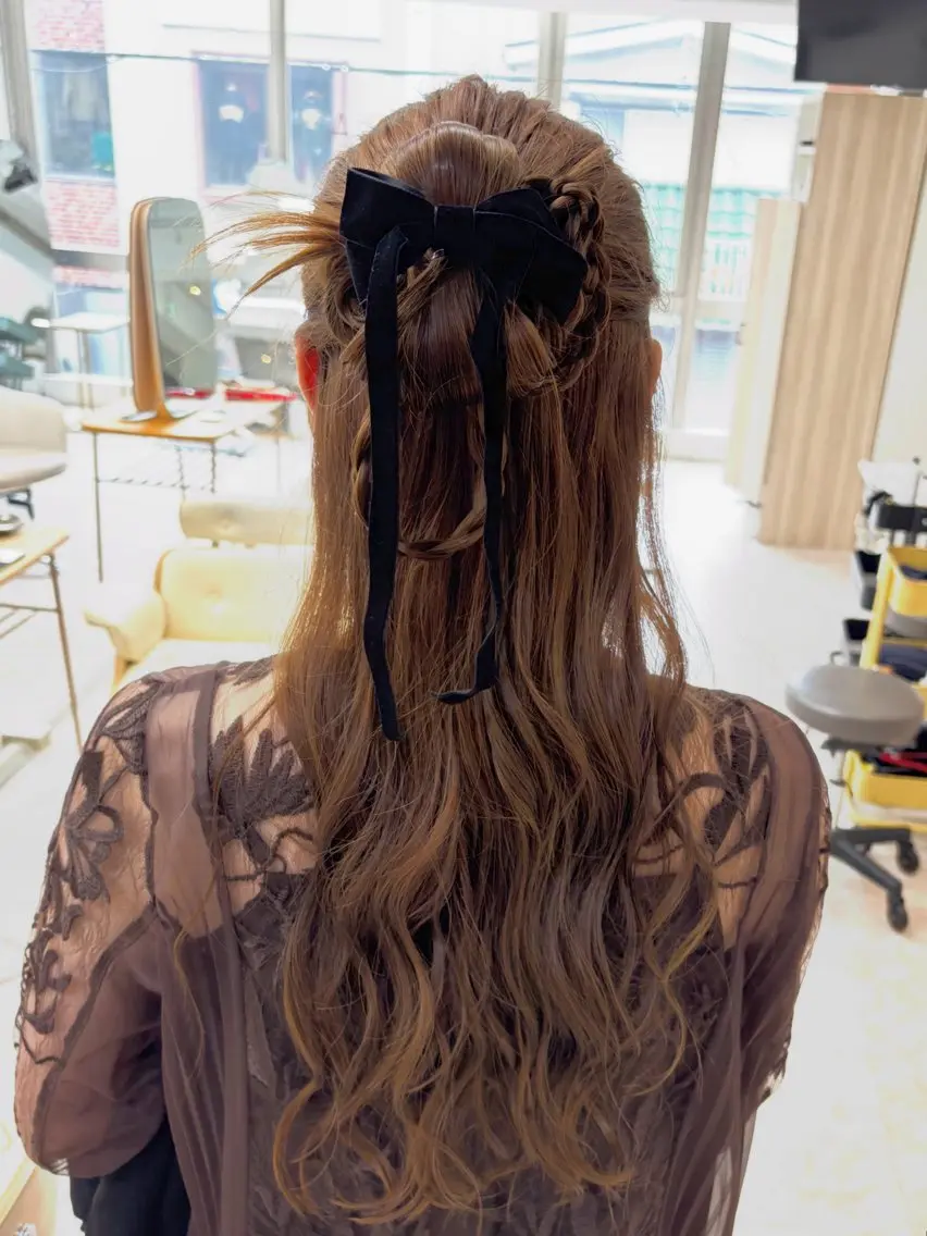 ヘアアレンジ ナチュラルヘア🦋 のの  YECCAのヘアスタイル