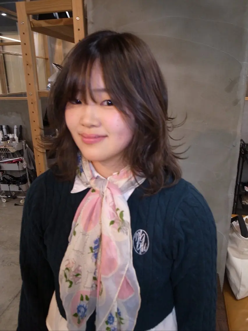 ミディアム カラー ベージュカラー ブリーチ 卒業式のヘアスタイル 湯浅 美玖のヘアスタイル