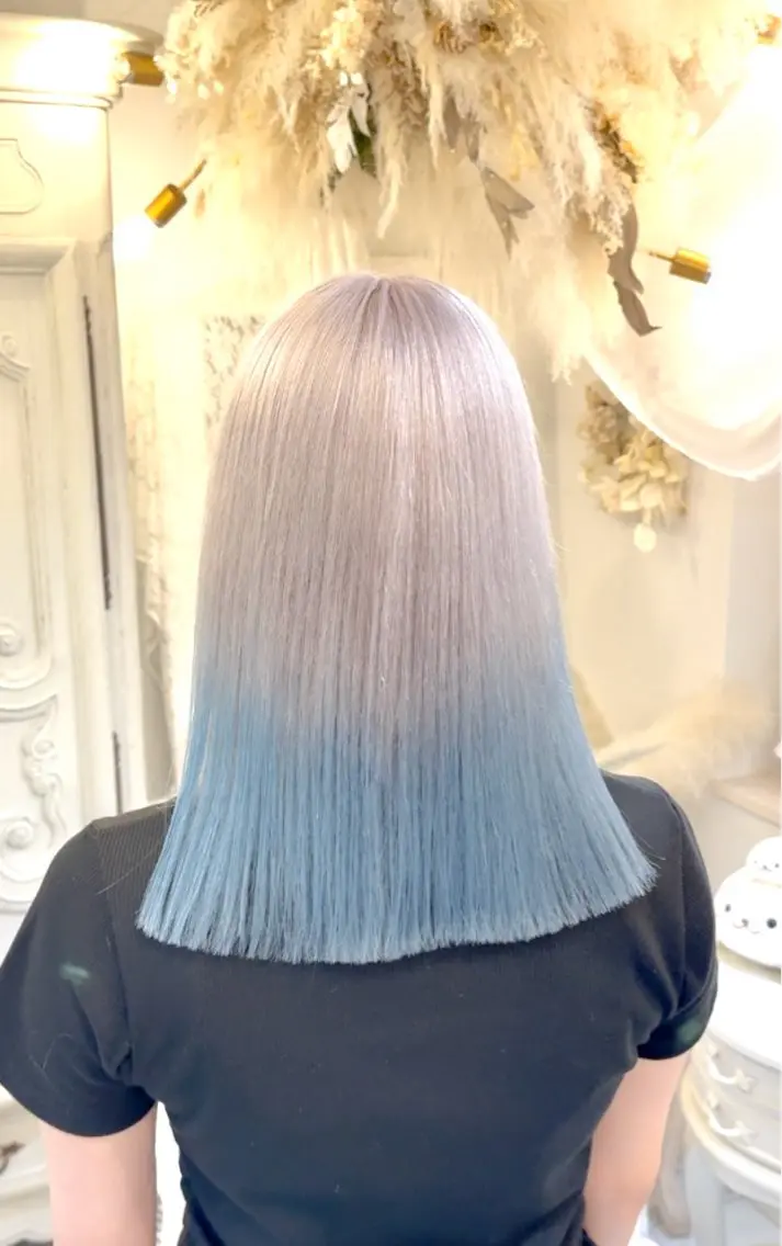 セミロング カラー デザインカラー グラデーションカラー カット ヘアカラー トリートメント 安藤悠里/ハイトーン /デザインカラーのヘアスタイル
