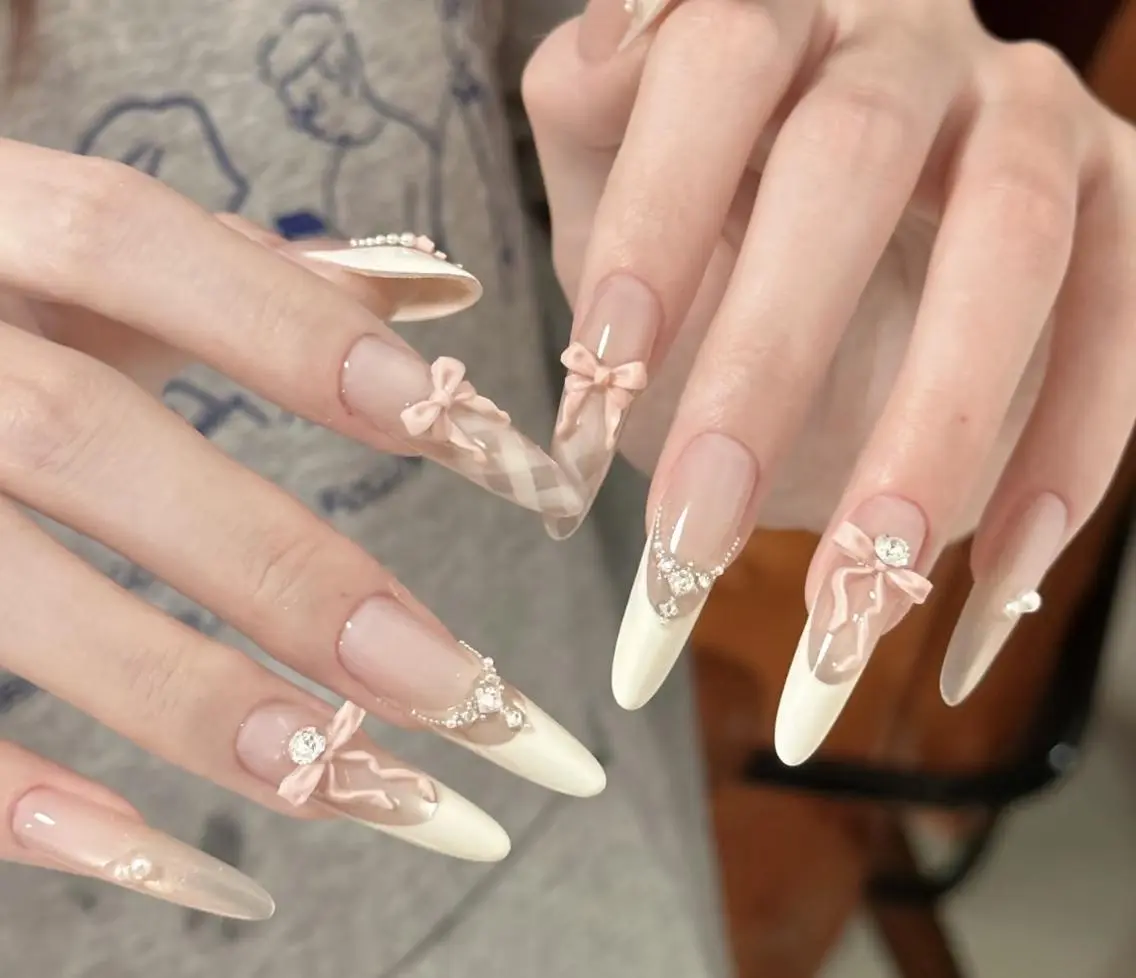 ネイル ハンドネイル Pure&Rich Nailのネイルデザイン
