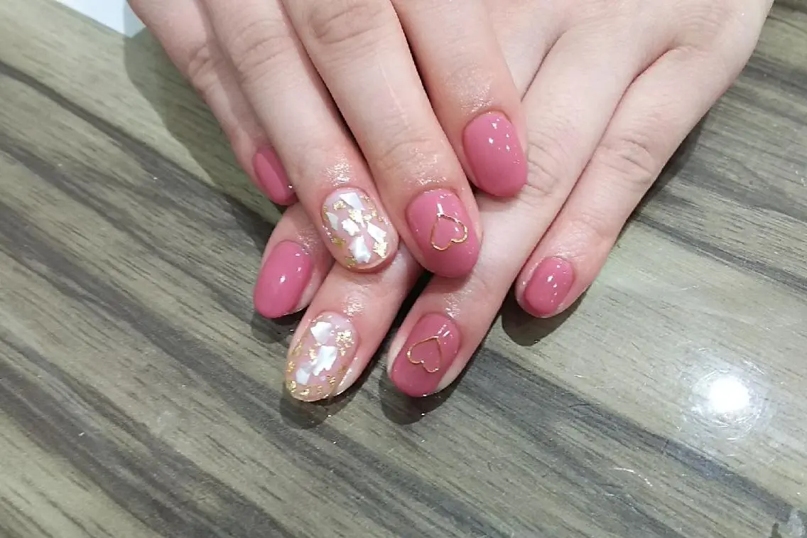 ネイル ゴールド ハート Progress Nailのネイルデザイン