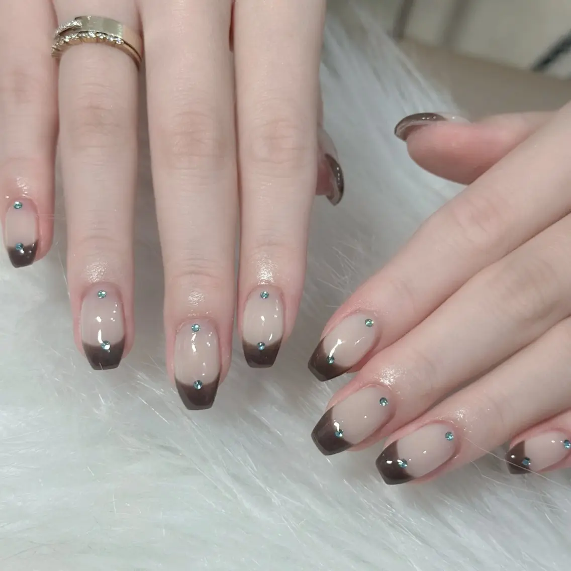ネイル ハンドネイル フットネイル LAVISH nanamiのネイルデザイン