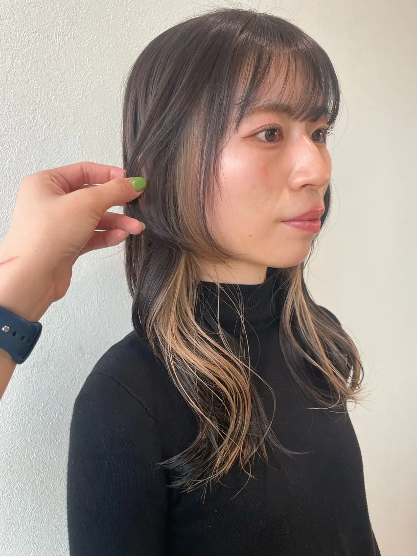 ロング カラー インナーカラー ヘアカラー 野田 カレンのヘアスタイル