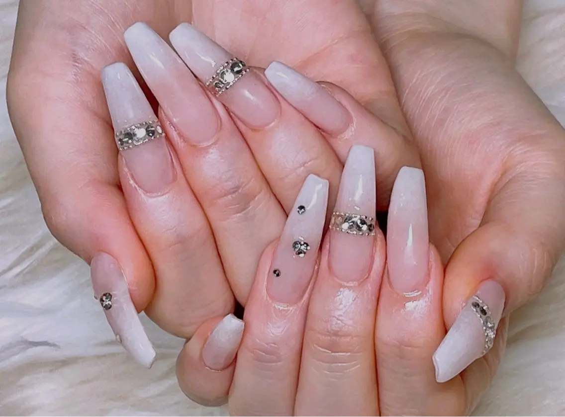 ネイル 長さ出し フレンチネイル ジェルネイル グラデーション 韓国ネイル ハンドネイル Nail&eye Belire 新宿のネイルデザイン