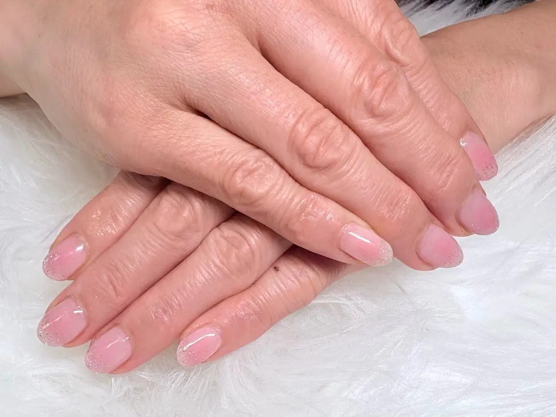 ネイル チークネイル フラッシュネイル シンプルネイル ハンドネイル Nailsalon Dahliaのネイルデザイン