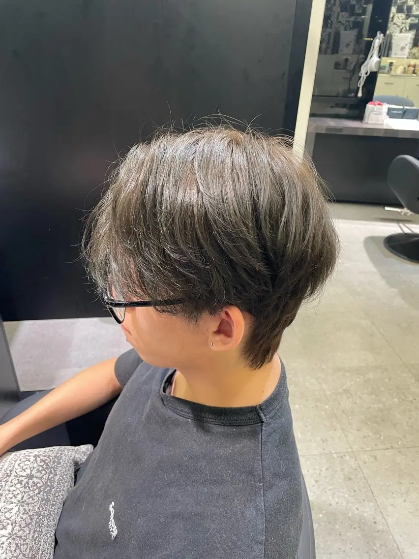 メンズ限定✨ワンカラーモデル（シャンプー&ブロー込み🫧）ブリーチ履歴×縮毛矯正履歴×の写真