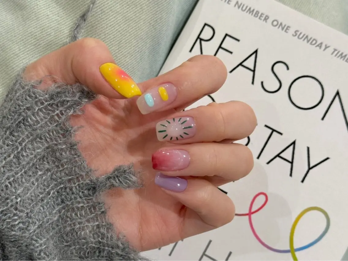 ネイル アートネイル オーロラネイル チークネイル フレンチネイル ガラスフレンチ ハンドネイル 🎀🎀YooLi Nail Salonのネイルデザイン