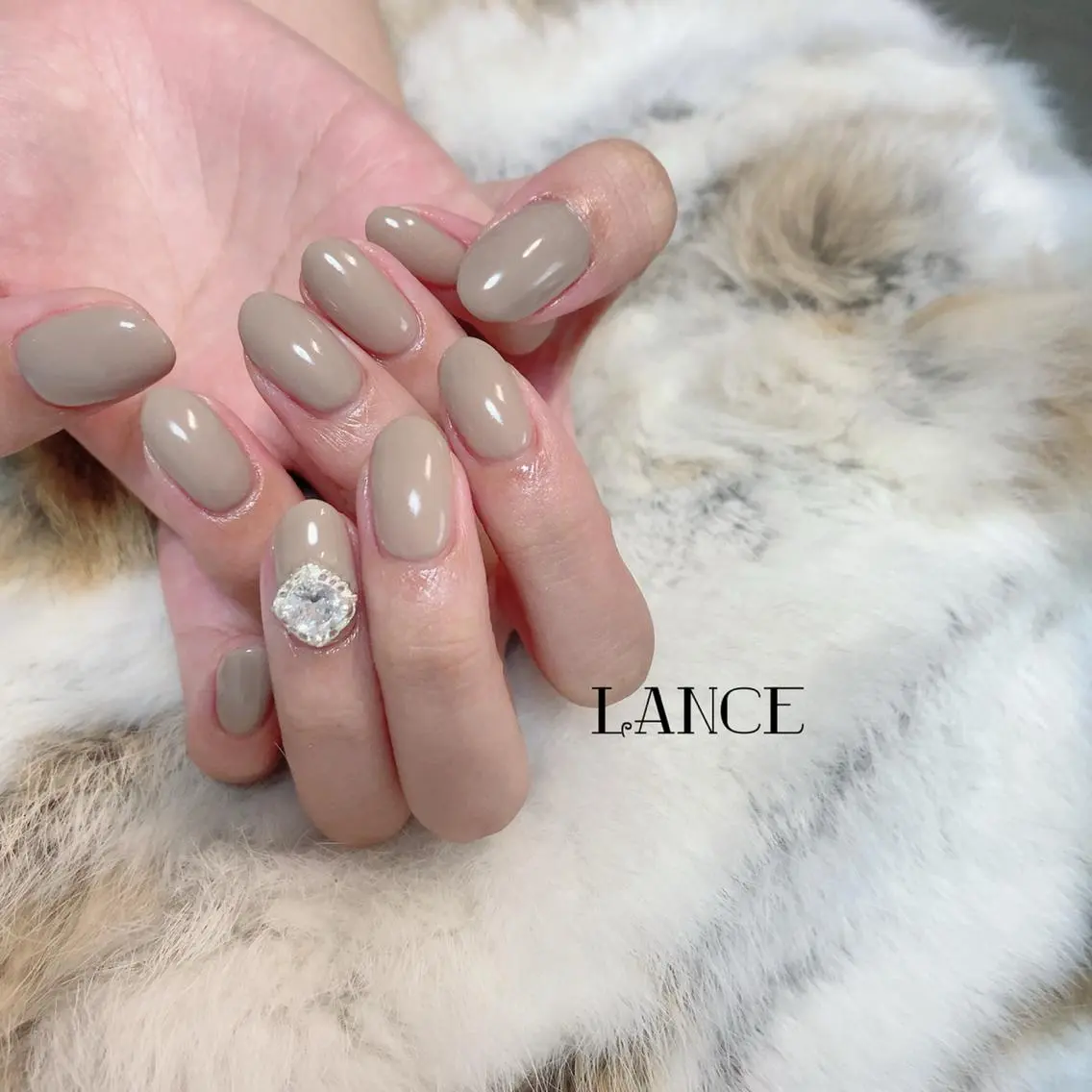 ミディアム ネイル オーロラネイル フットネイル フレンチネイル ミラーネイル ニュアンスネイル Lance nailのネイルデザイン