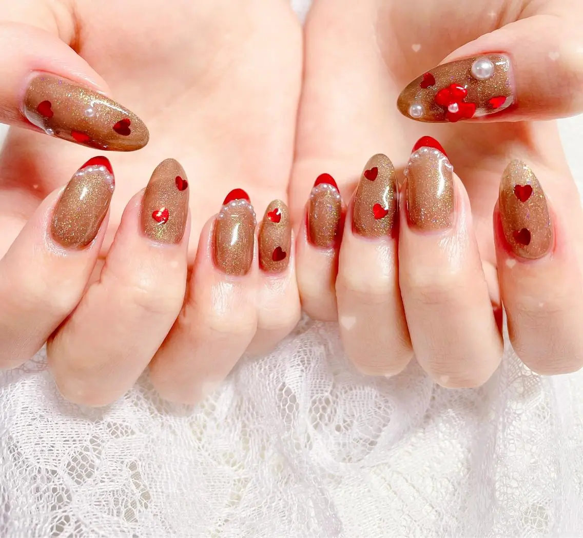 ネイル フレンチネイル バレンタイン ハンドネイル FLARE NAIL フレアネイルのネイルデザイン