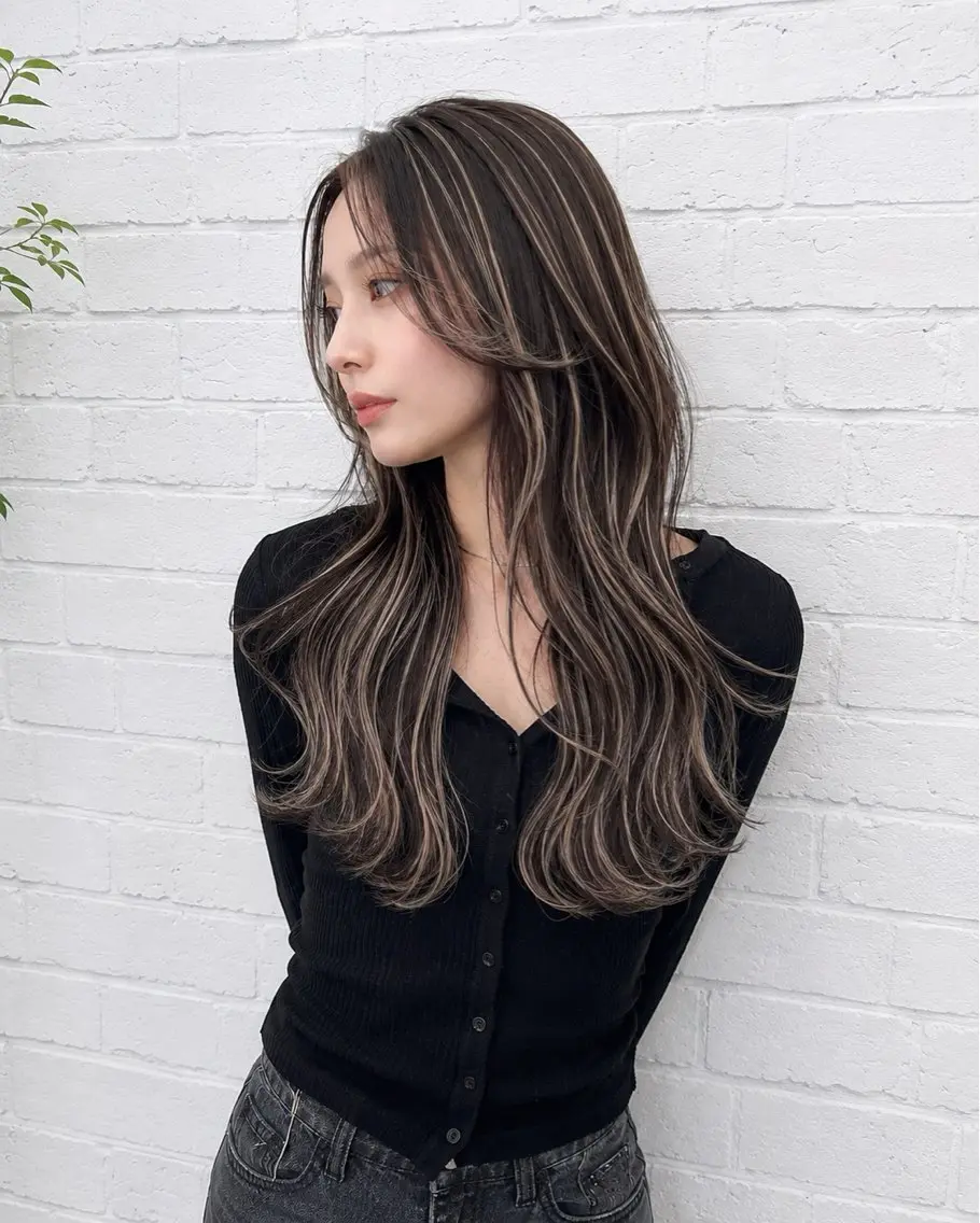 ロング カラー 透明感カラー デザインカラー ハイライトカラー ハイライト 韓国風ヘア カット ヘアカラー トリートメント 【韓国風特化】 池田一之のヘアスタイル