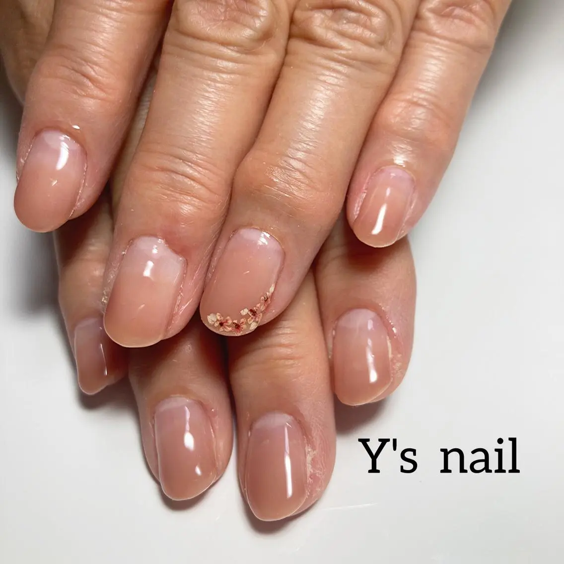 ネイル 手書きが得意🖌️ Y’s  nailのネイルデザイン