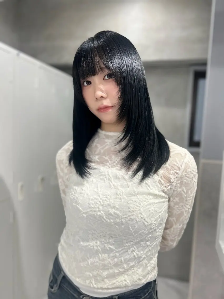 カラー ブリーチ ヘアカラー Akari🧬レイヤ ー/ハイトーン/天神のヘアスタイル