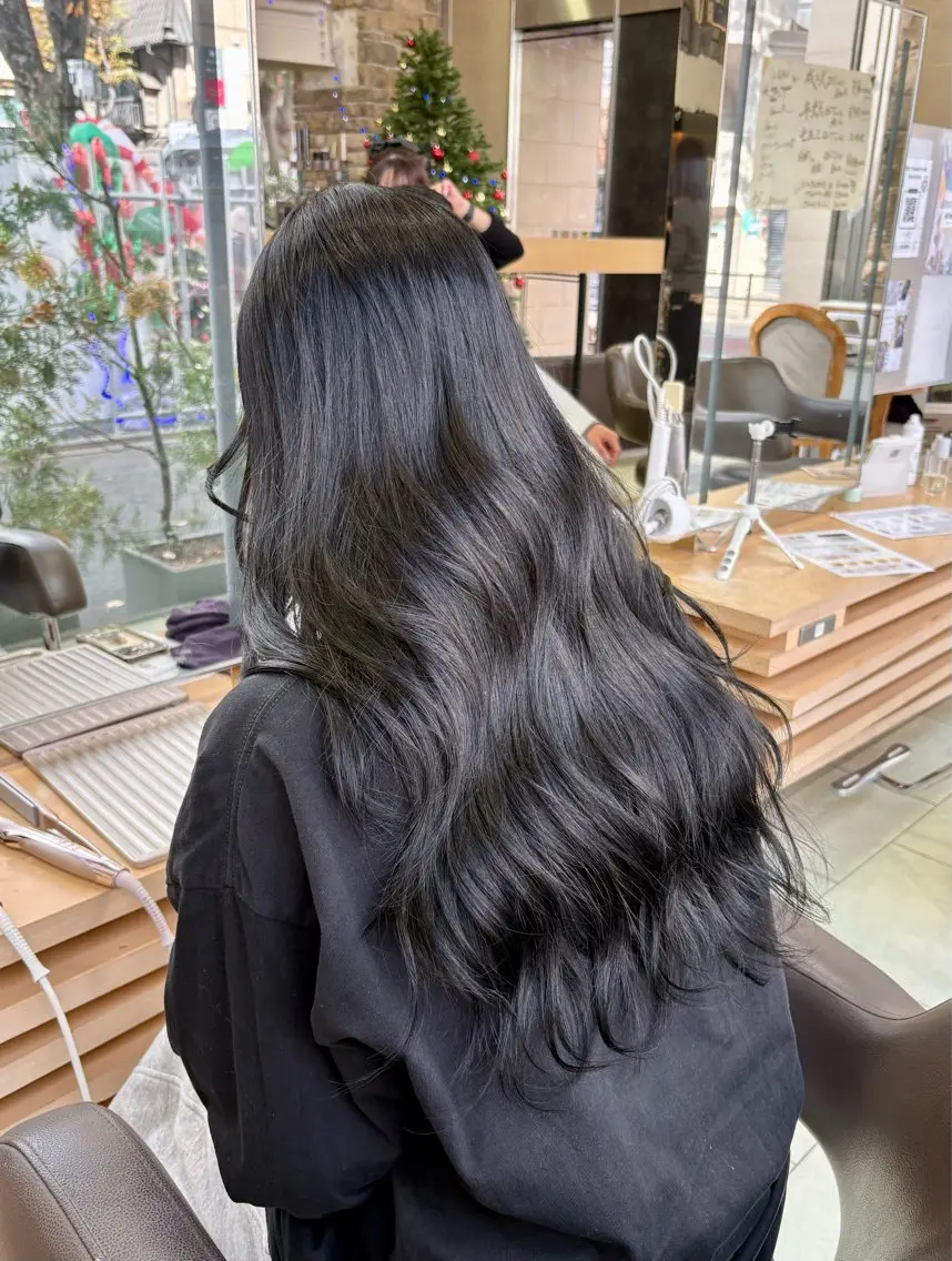 ロング カラー ヘアカラー airi🌺カラー /特殊ヘア⛓️🖤のヘアスタイル