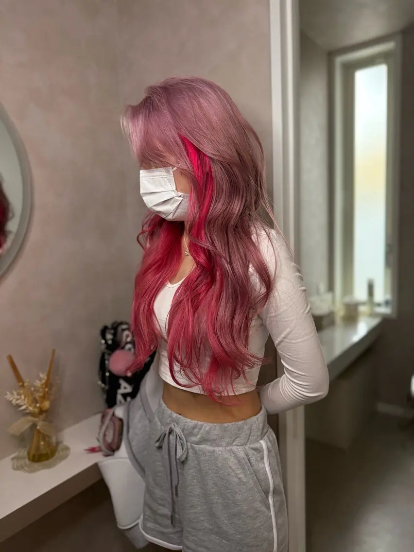 ロング カラー カット ヘアカラー トリートメント ダメージレスブリーチ HIROSHIのヘアスタイル