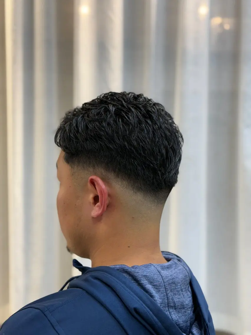 メンズ フェードカット Sup natsukiのヘアスタイル