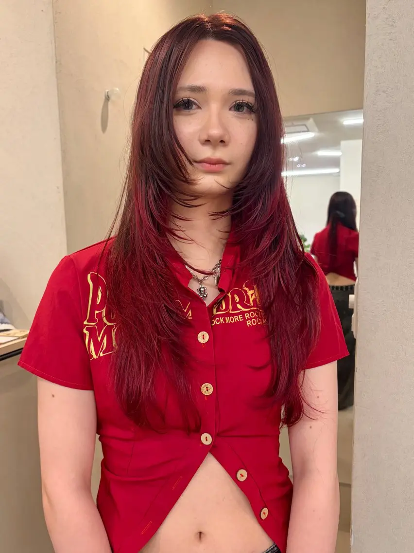【🦩立体感&コントラスト🦩】カット+グラデーションカラー(ケアブリーチ使用)の写真