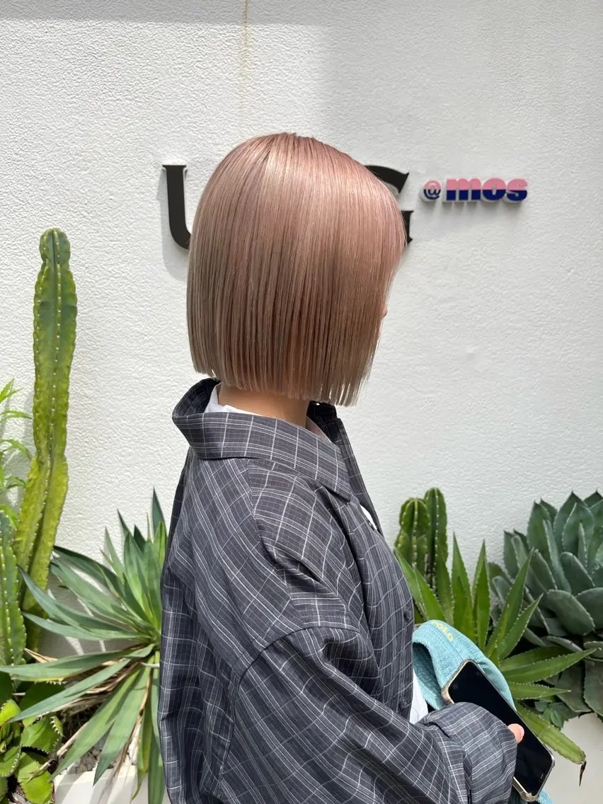 ミディアム カラー カット ヘアカラー トリートメント 縮毛矯正ボブ&顔まわ レイヤー♡TOMOEのヘアスタイル