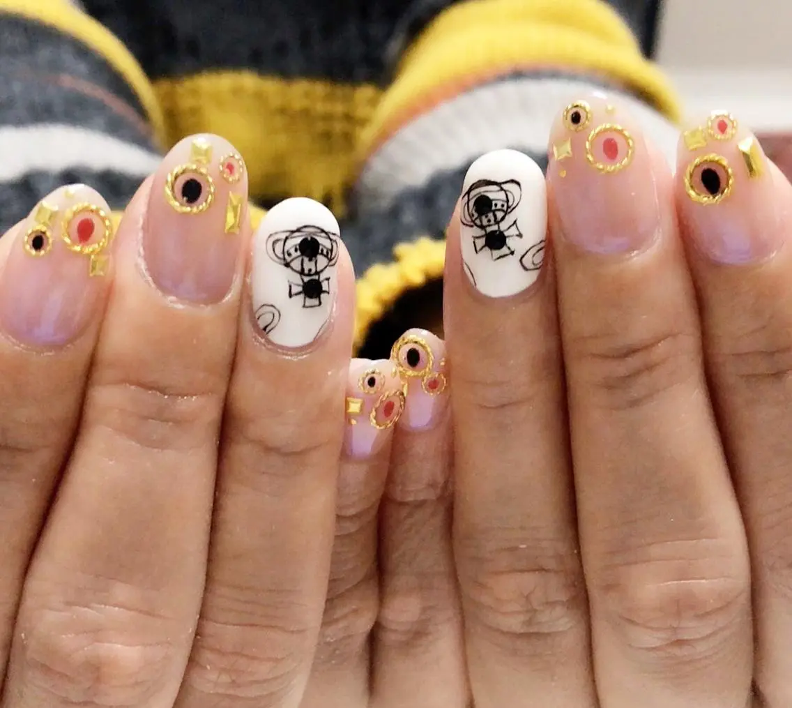 ネイル mano nella manoのネイルデザイン