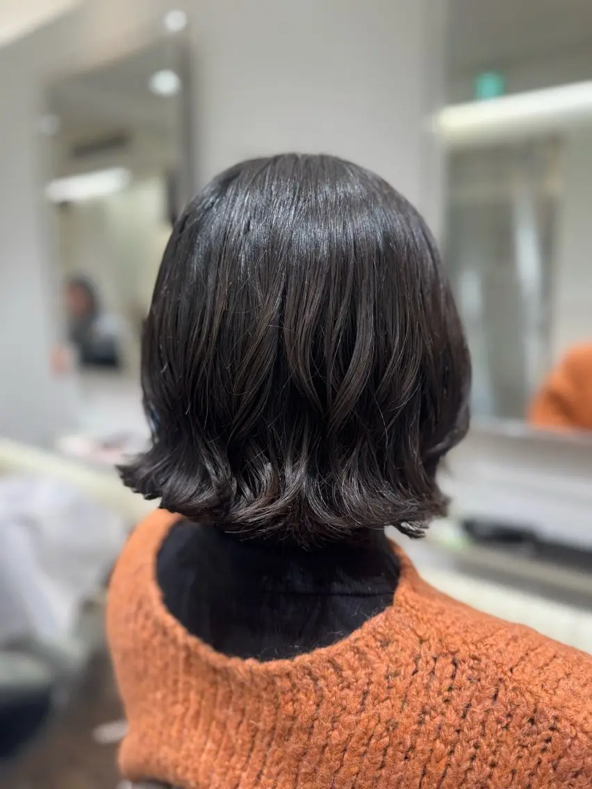 ショート カット パーマ トリートメント 大人可愛い♡コテ巻き パーマ🌼杉田 萌恵のヘアスタイル